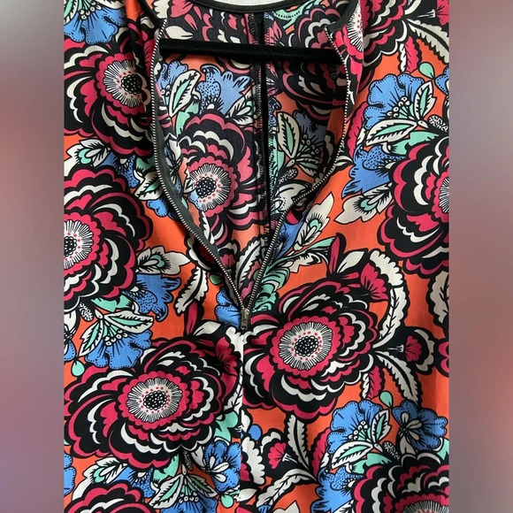 Simone short sleeve  vibrant floral mural print dress Sz XS - Picture 4 of 10